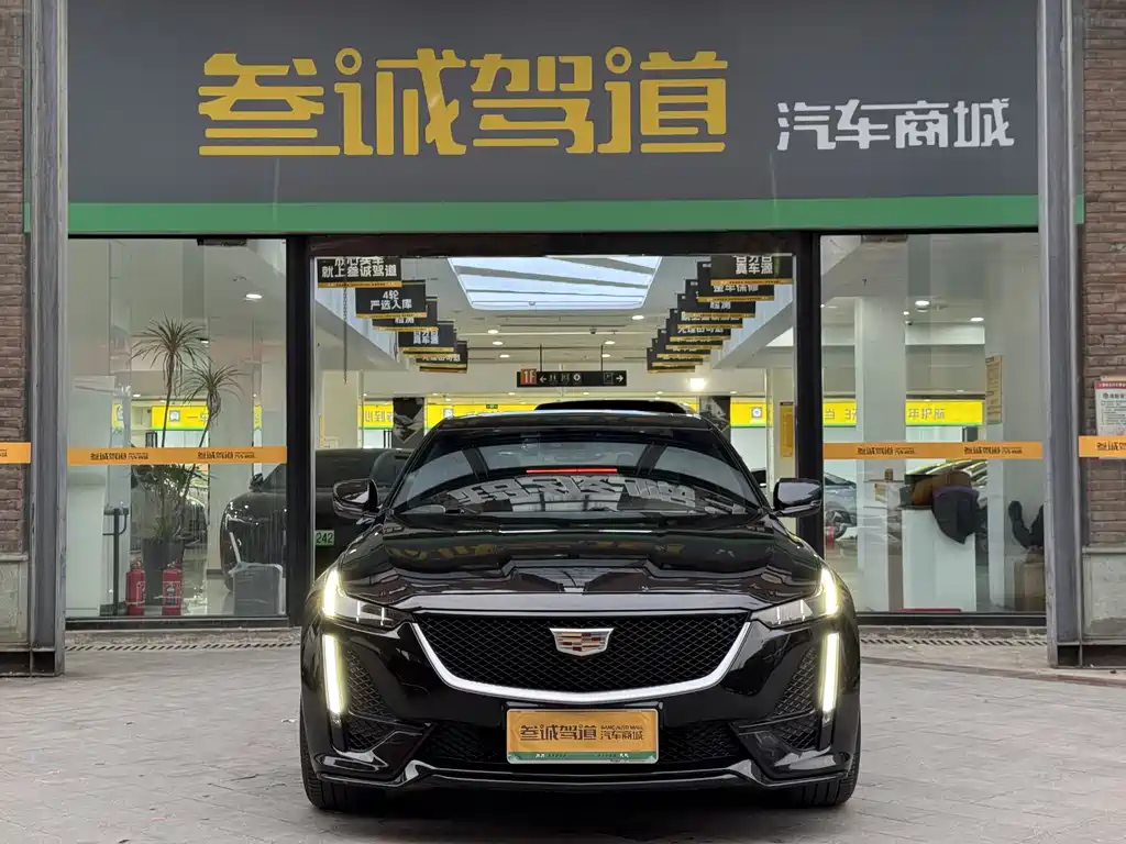 Cadillac CT5 — фото 2