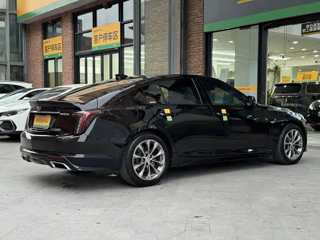 Cadillac CT5 — фото 4