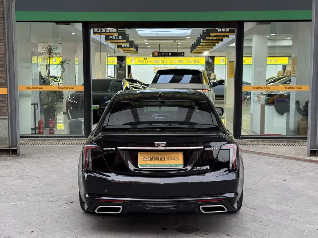 Cadillac CT5 — фото 5
