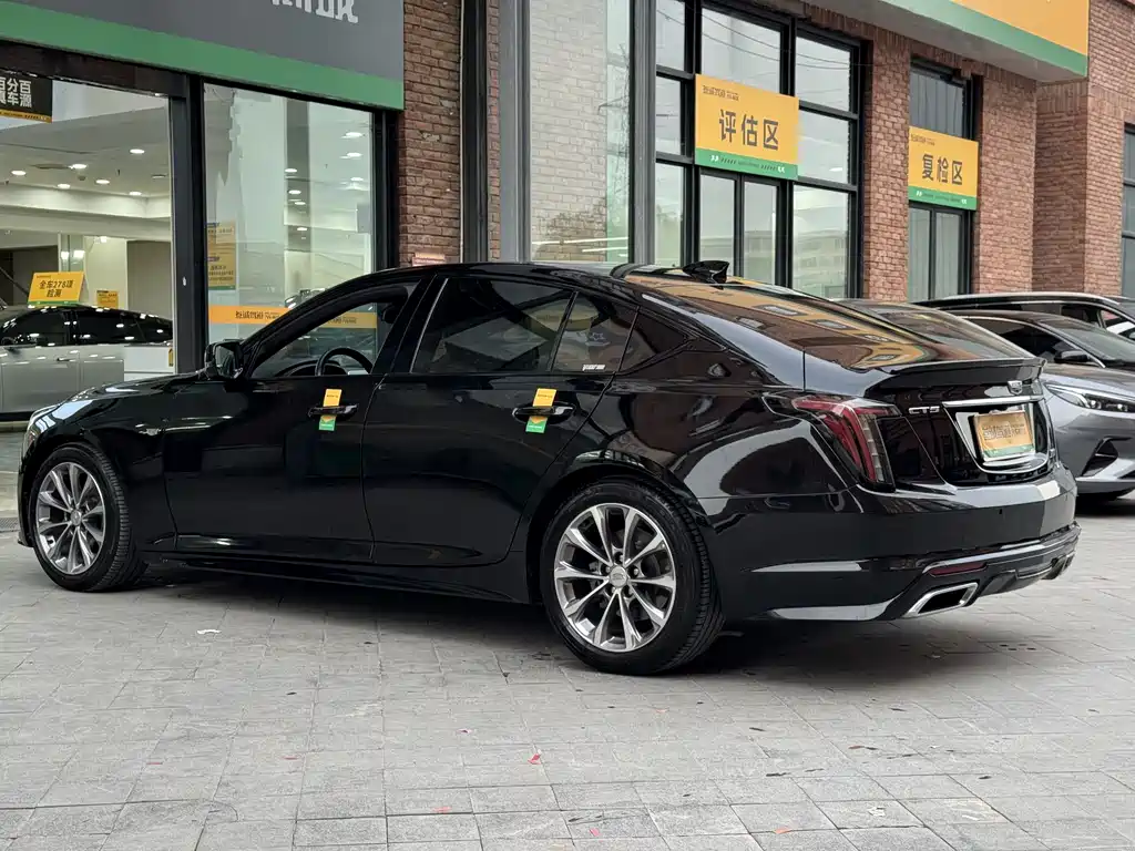 Cadillac CT5 — фото 6