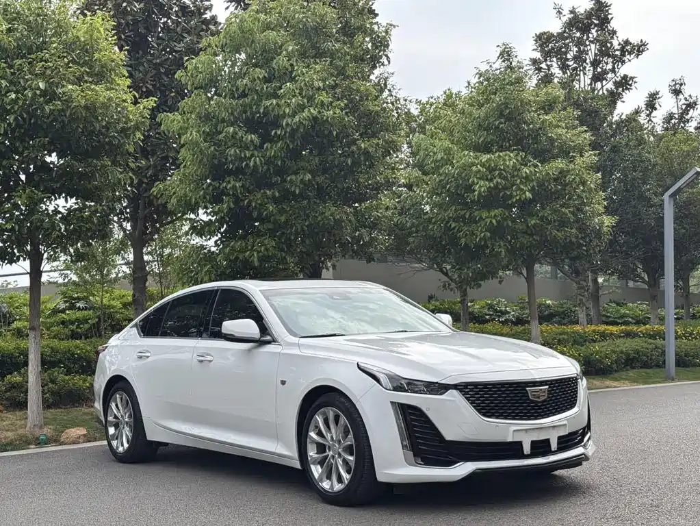 Cadillac CT5 — фото 3