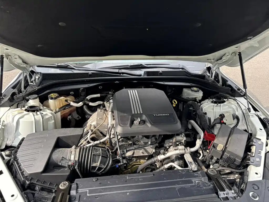 Cadillac CT5 — фото 21