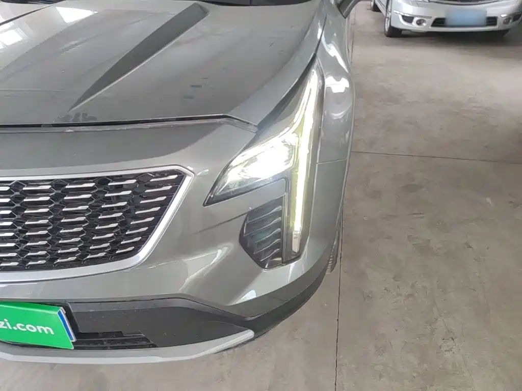 Cadillac XT4 — фото 24