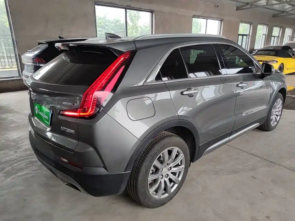 Cadillac XT4 — фото 7