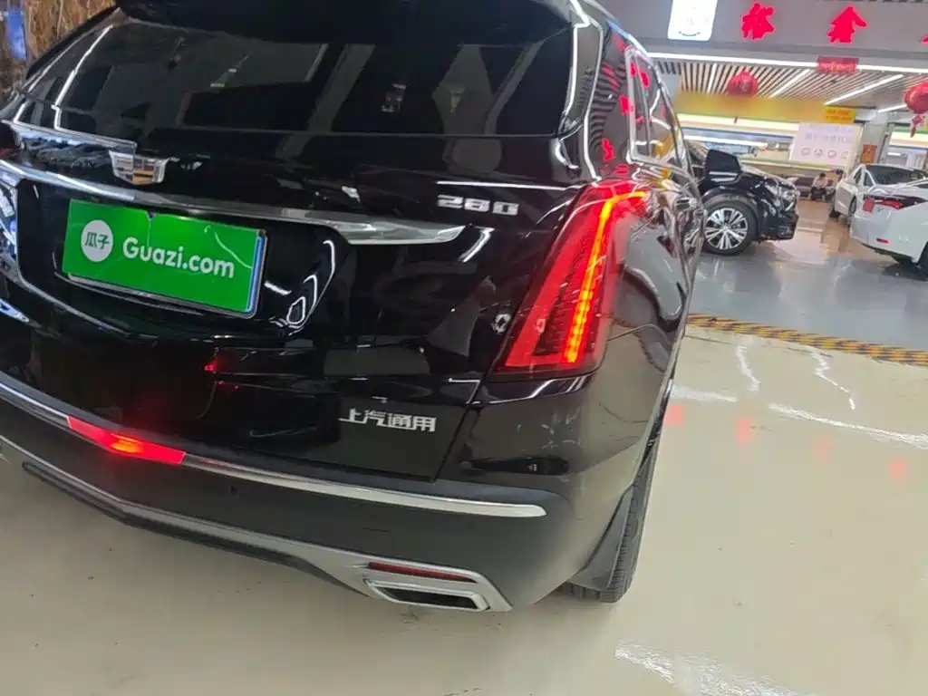 Cadillac XT5 — фото 8