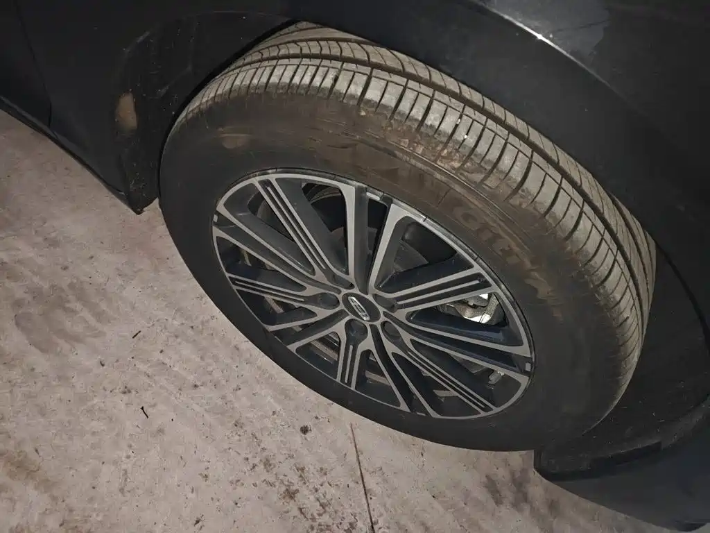 Geely Preface — фото 24