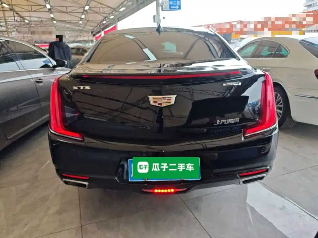 Cadillac XTS — фото 4
