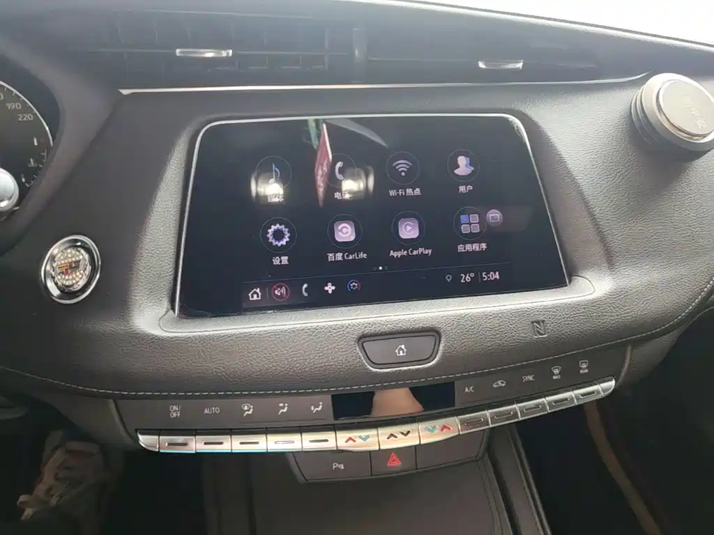 Cadillac XT4 — фото 13