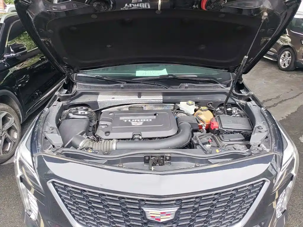 Cadillac XT4 — фото 20