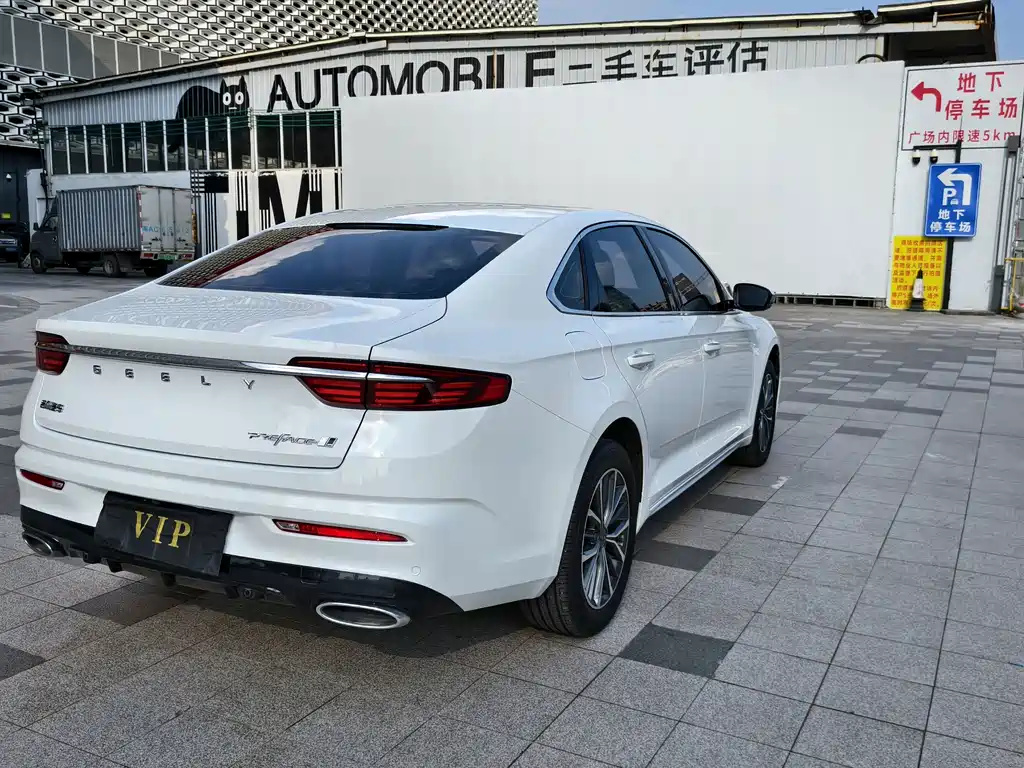 Geely Preface — фото 10