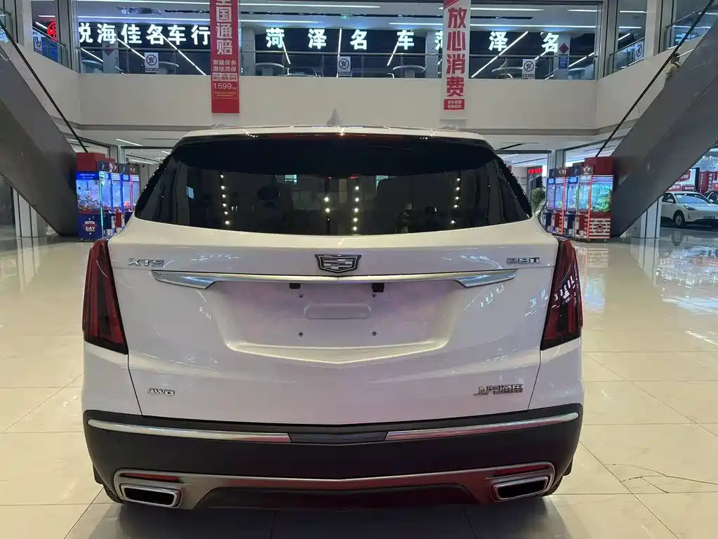 Cadillac XT5 — фото 7