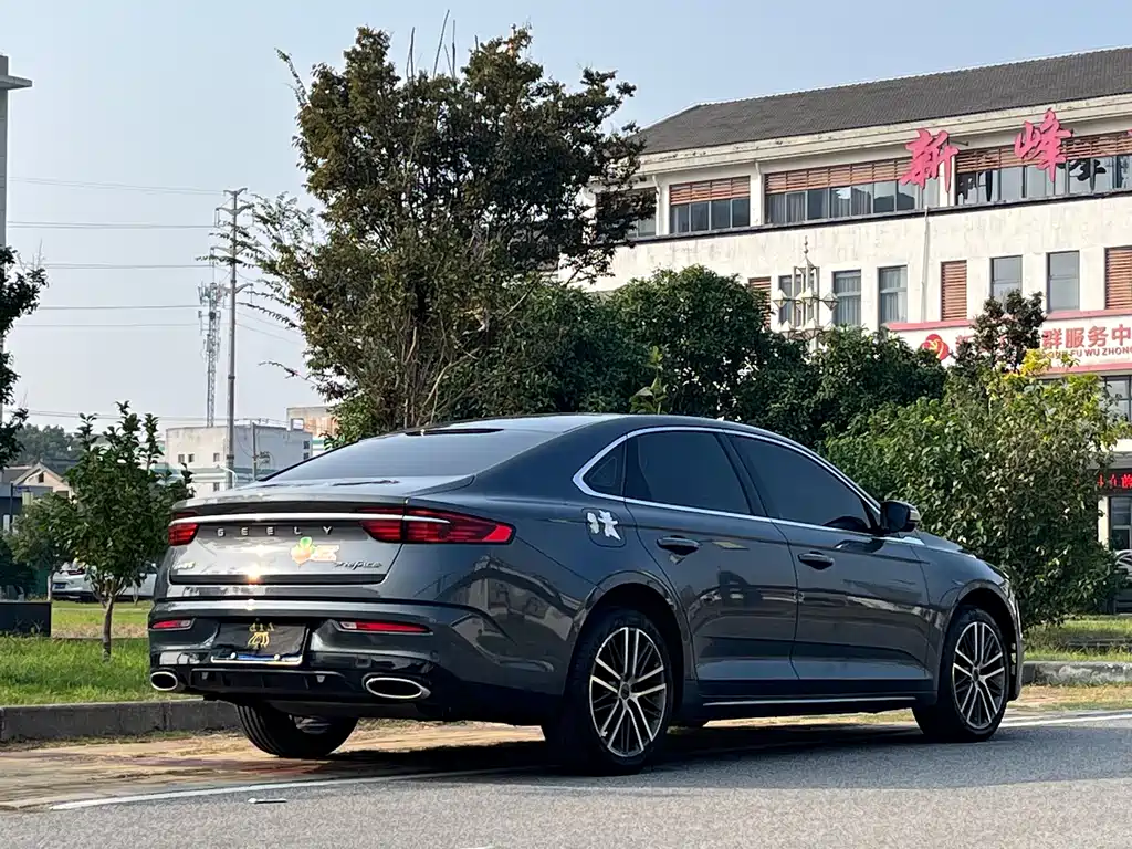 Geely Preface — фото 4
