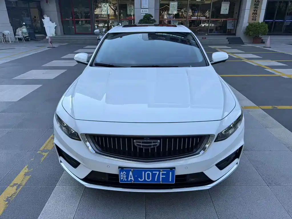 Geely Preface — фото 2