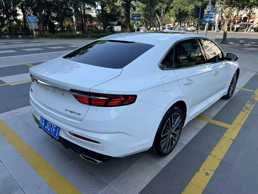 Geely Preface — фото 6