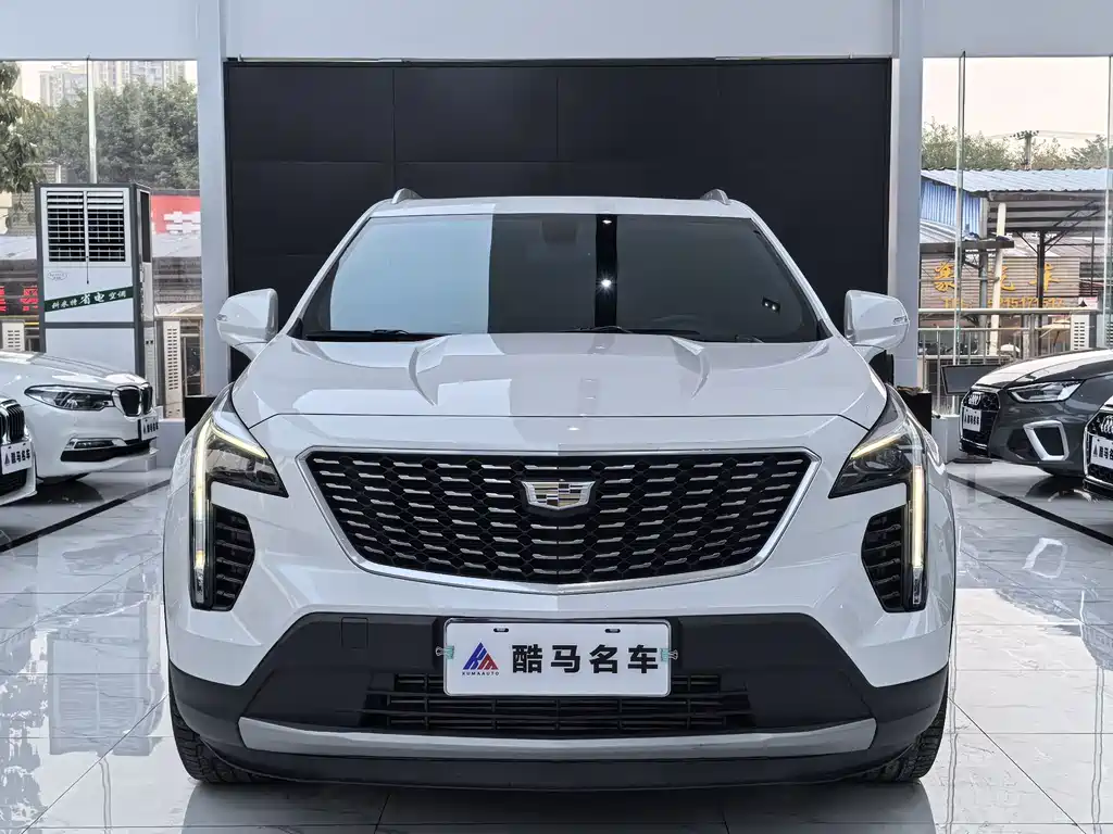Cadillac XT4 — фото 2