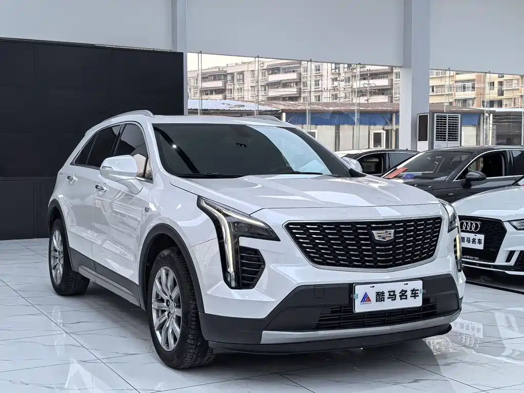 Cadillac XT4 — фото 3