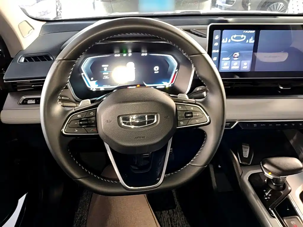 Geely Preface — фото 10