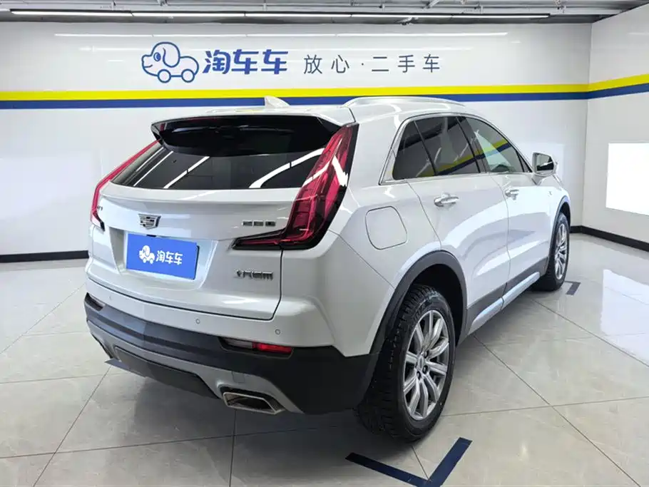 Cadillac XT4 — фото 3
