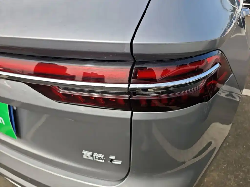 Geely Monjaro — фото 7