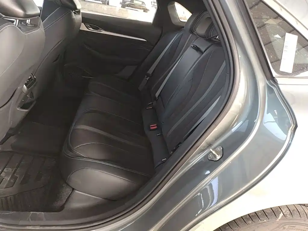 Geely Preface — фото 15