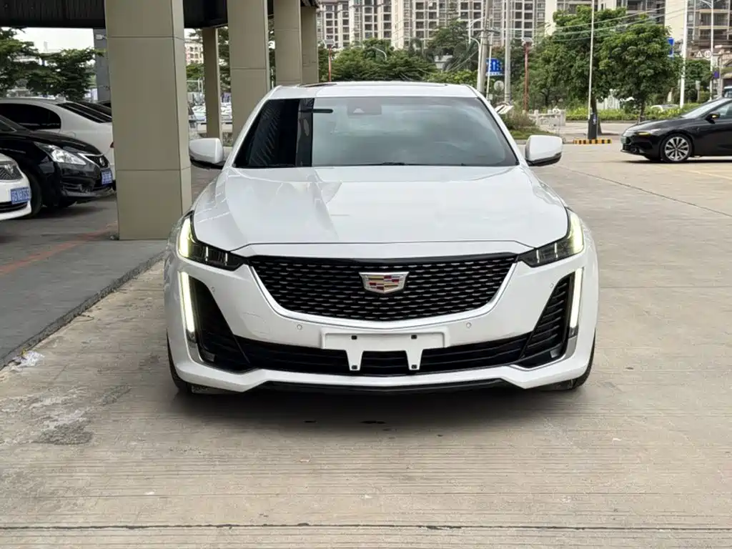 Cadillac CT5 — фото 7