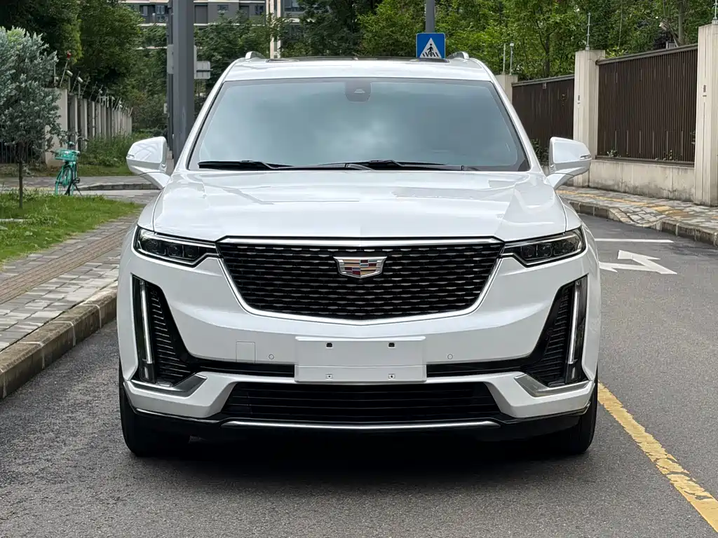 Cadillac XT6 — фото 2