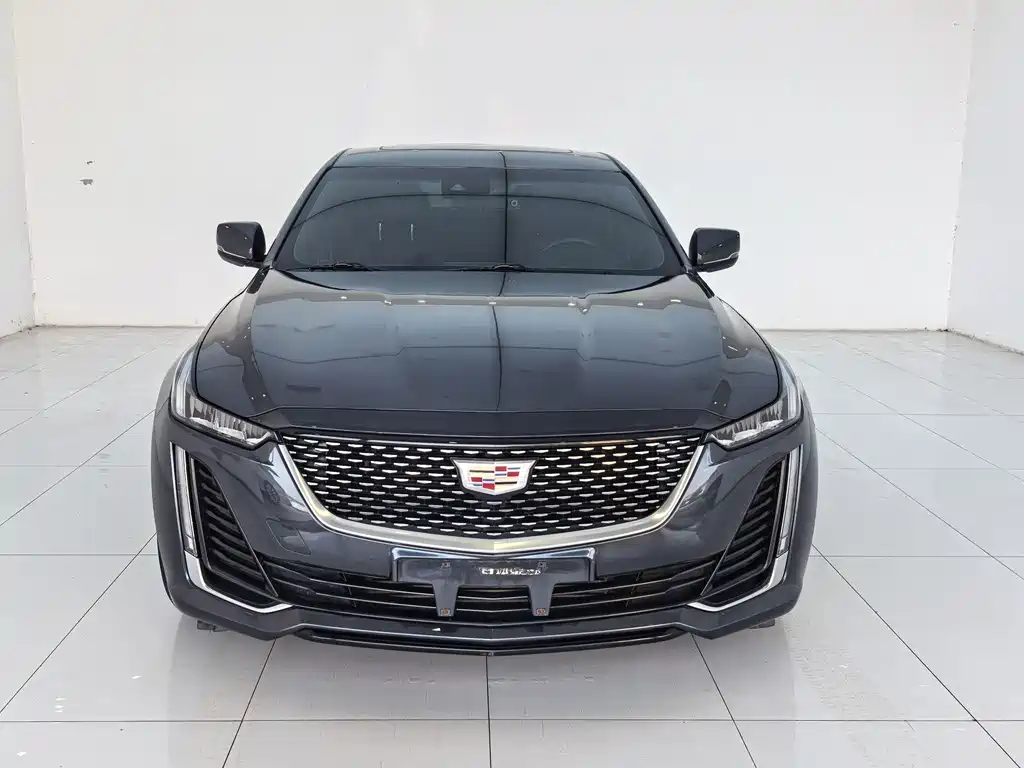 Cadillac CT5 — фото 2