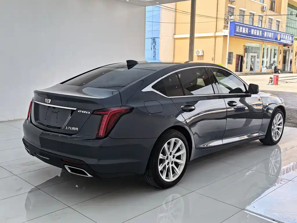 Cadillac CT5 — фото 4
