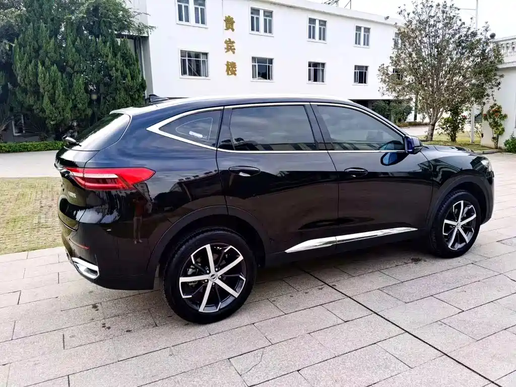 Haval F7 — фото 4