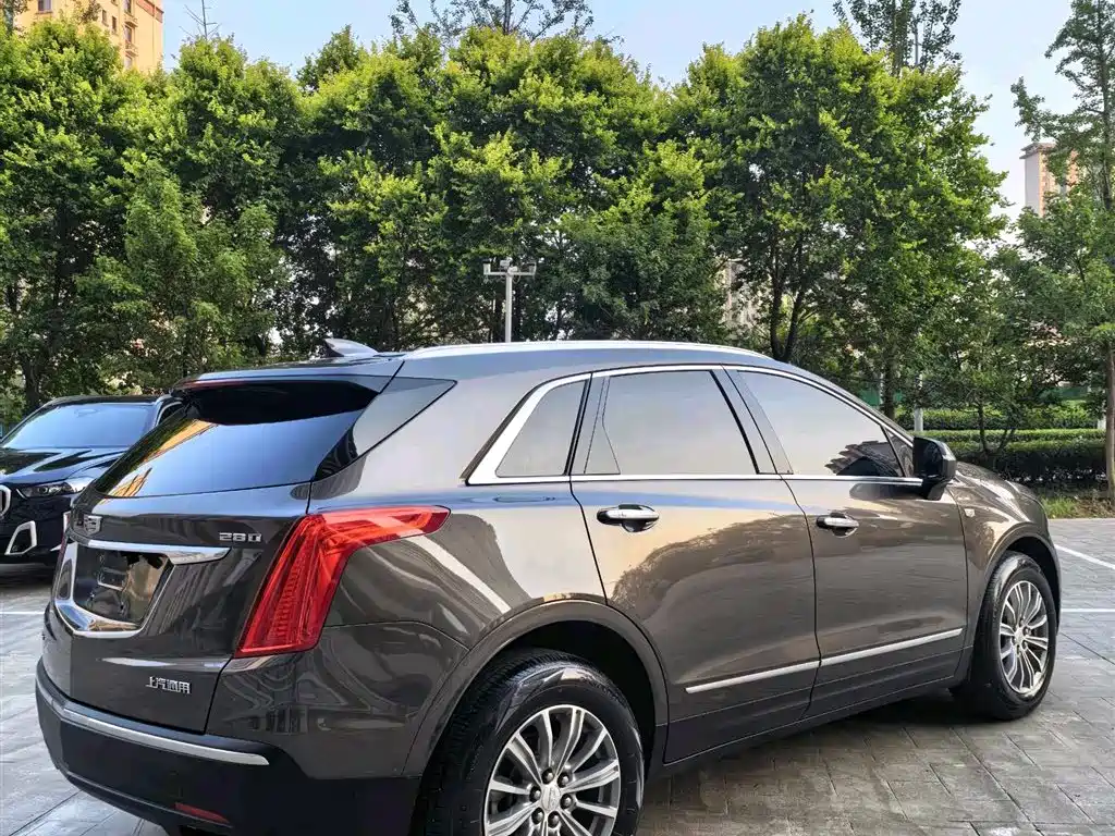 Cadillac XT5 — фото 6