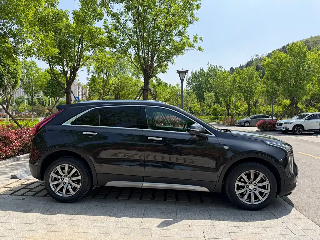 Cadillac XT4 — фото 4
