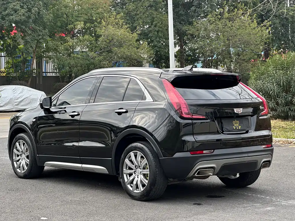 Cadillac XT4 — фото 10