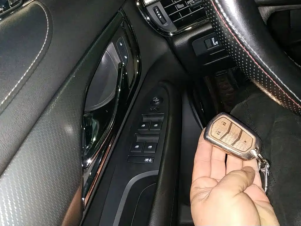Cadillac ATS-L — фото 17
