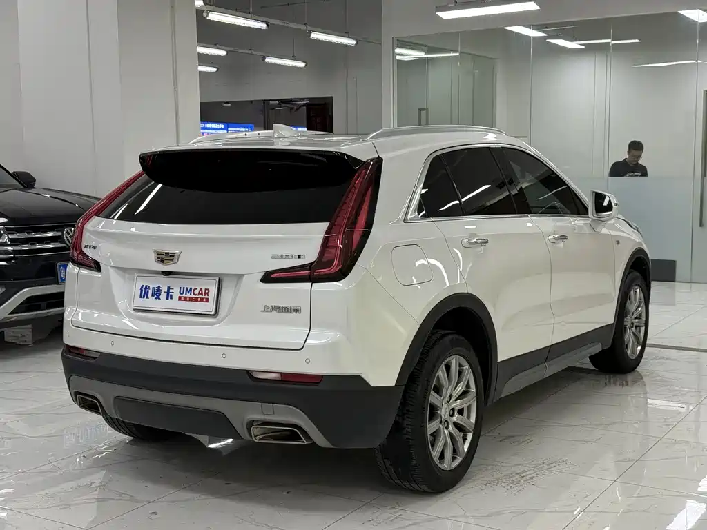 Cadillac XT4 — фото 5