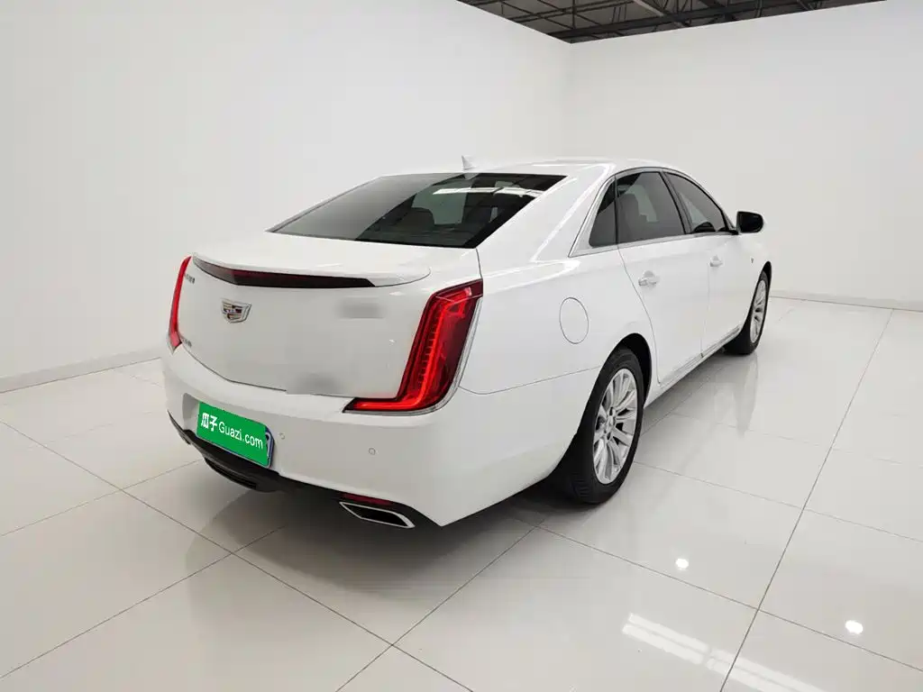 Cadillac XTS — фото 5