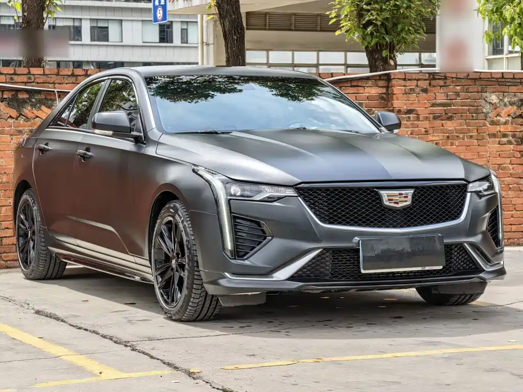 Cadillac CT4 — фото 14