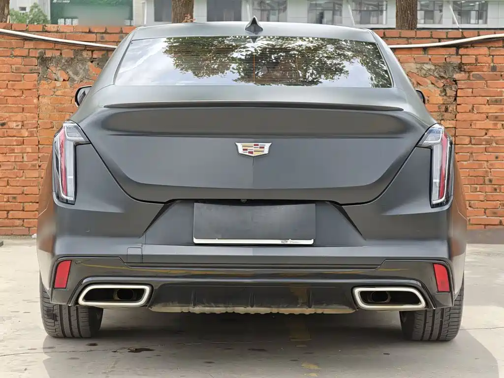 Cadillac CT4 — фото 17