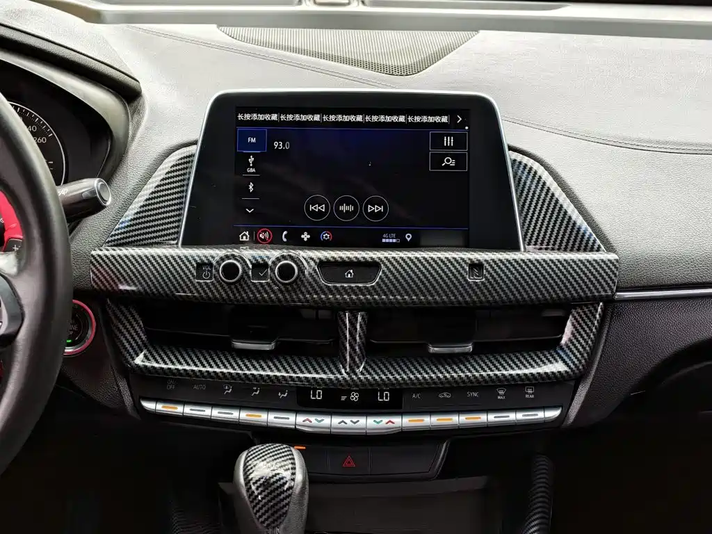 Cadillac CT4 — фото 10