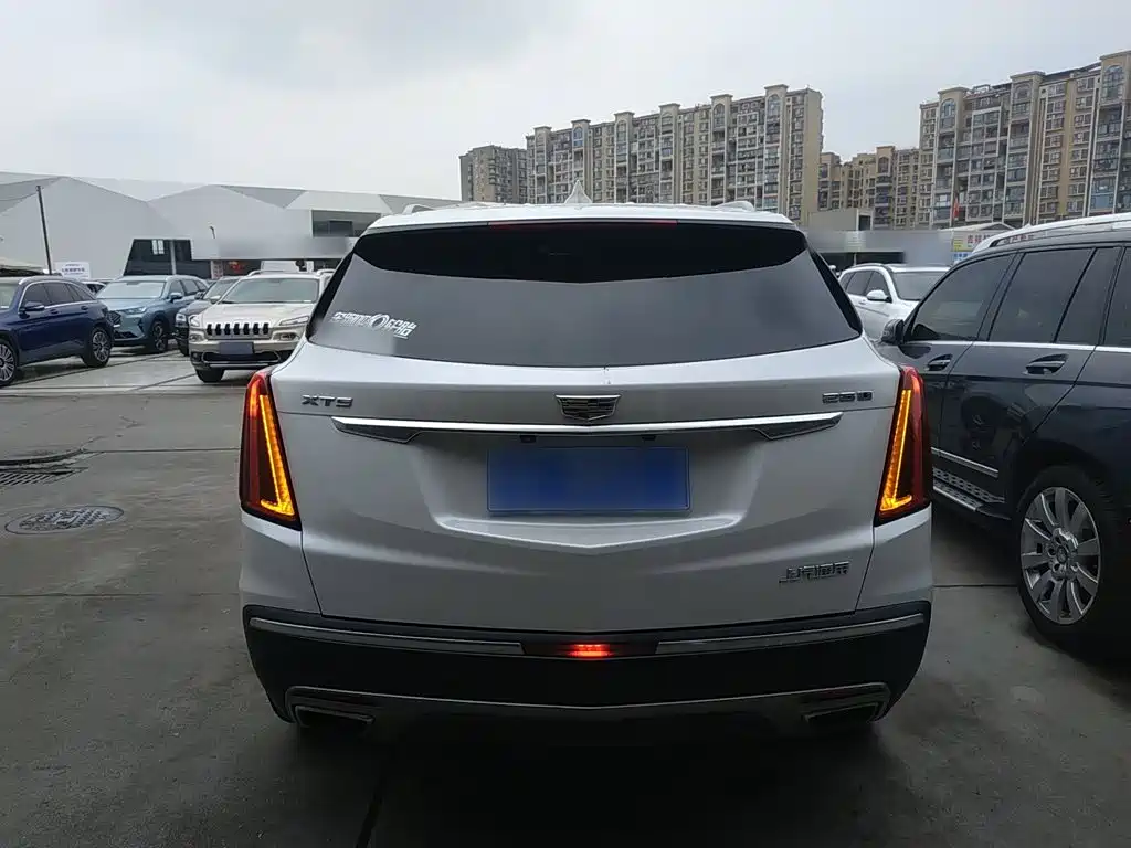 Cadillac XT5 — фото 4