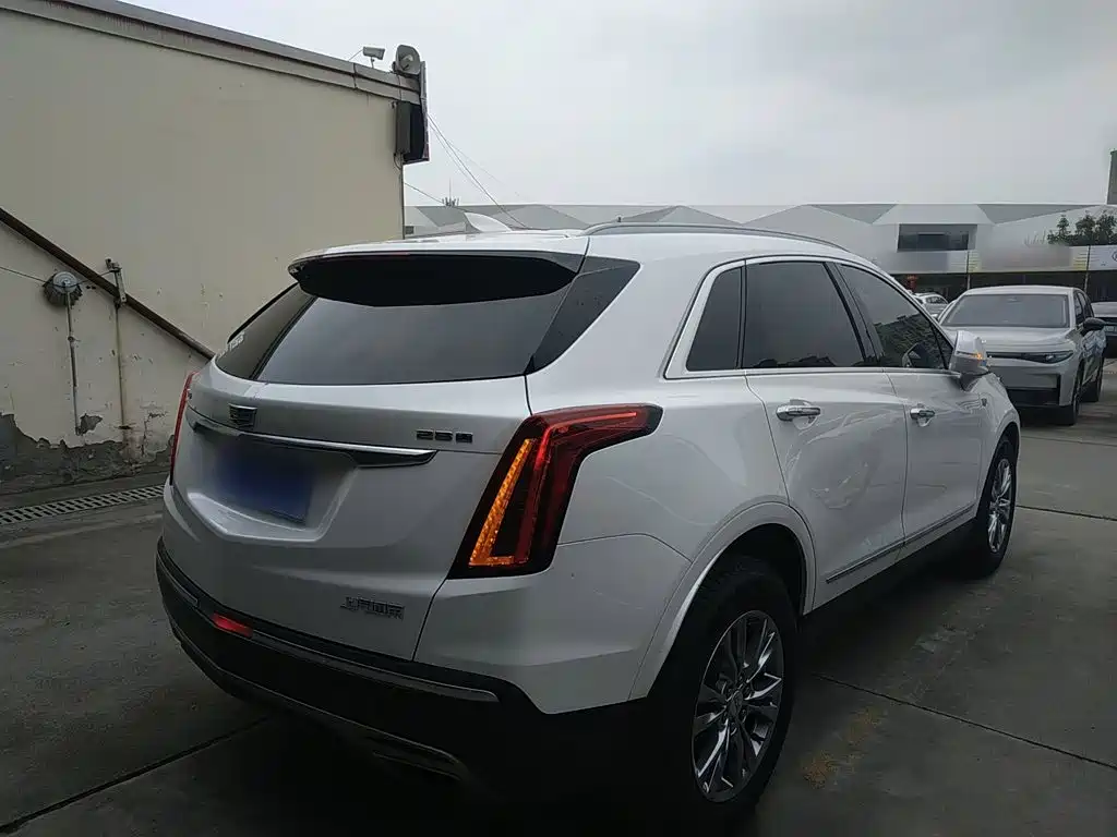 Cadillac XT5 — фото 5