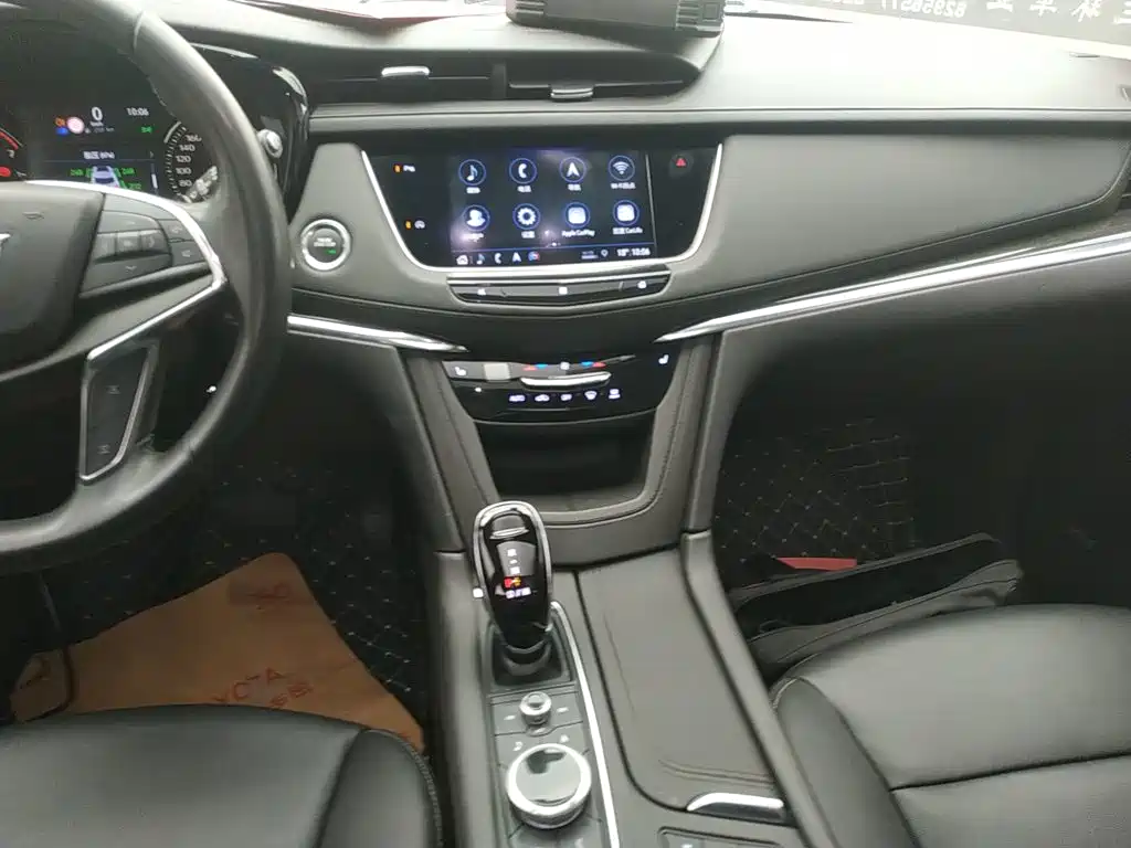 Cadillac XT5 — фото 9