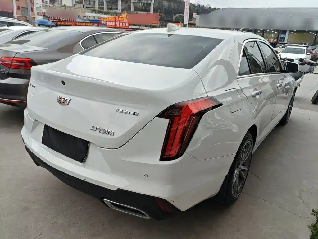 Cadillac CT4 — фото 5