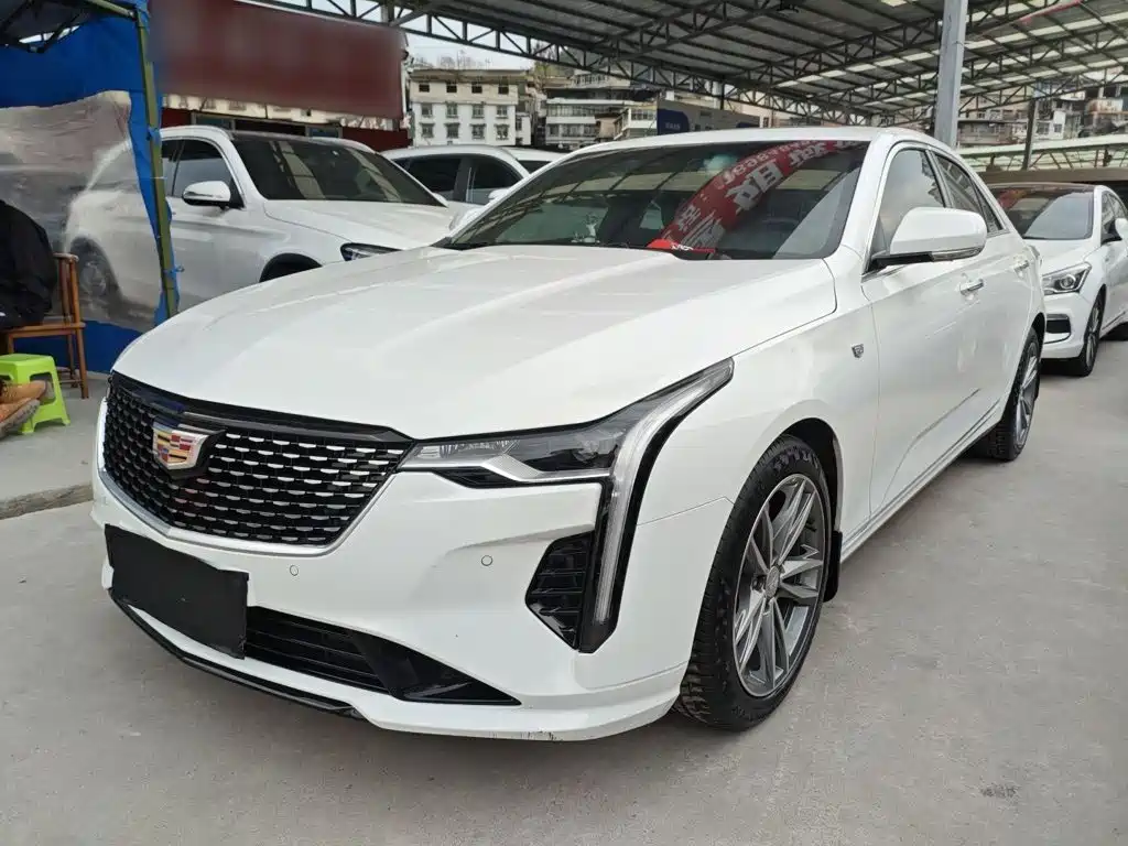 Cadillac CT4