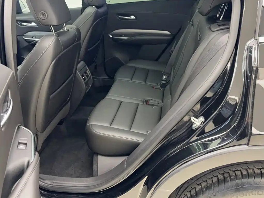 Cadillac XT4 — фото 7
