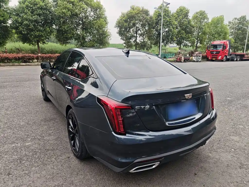 Cadillac CT5 — фото 15