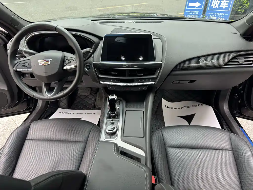 Cadillac CT5 — фото 13