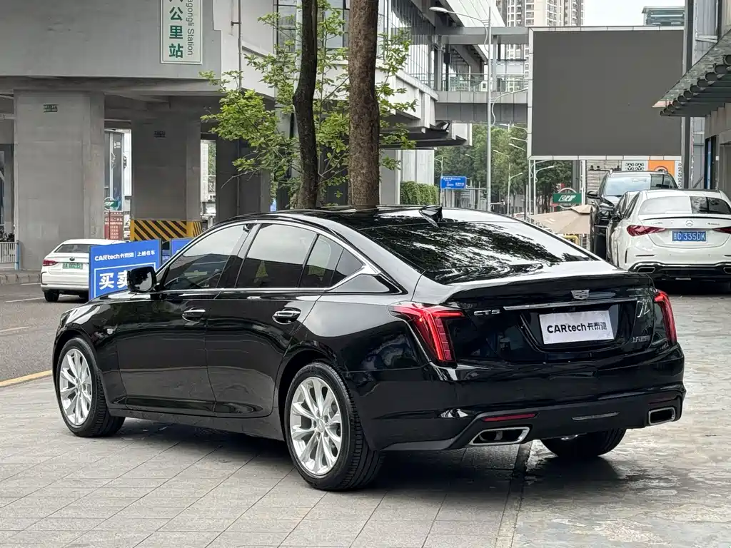 Cadillac CT5 — фото 17