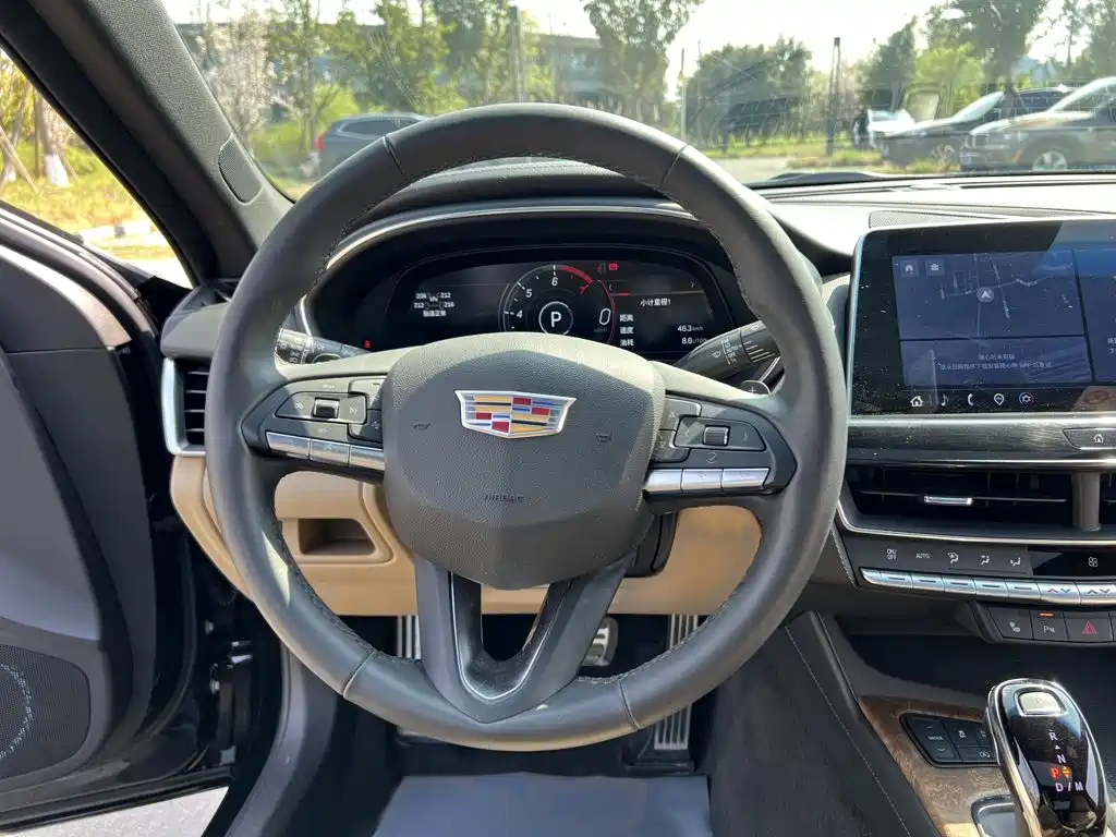 Cadillac CT5 — фото 3