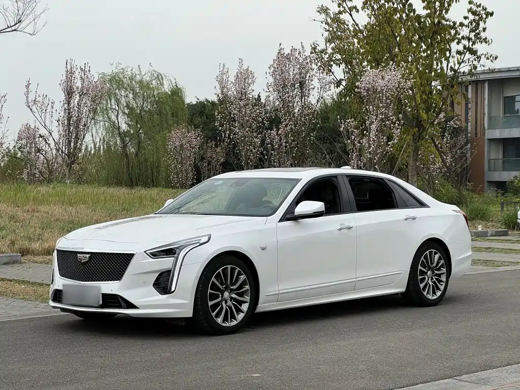 Cadillac CT6 — фото 2