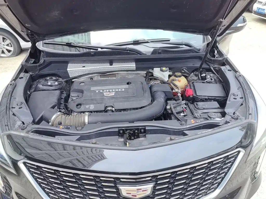 Cadillac XT4 — фото 20